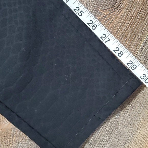 Lafayette 148 black reptile snake print pants - Picture 2 of 8